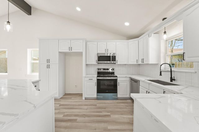 13102 Maxim Drive, Houston, TX 77065