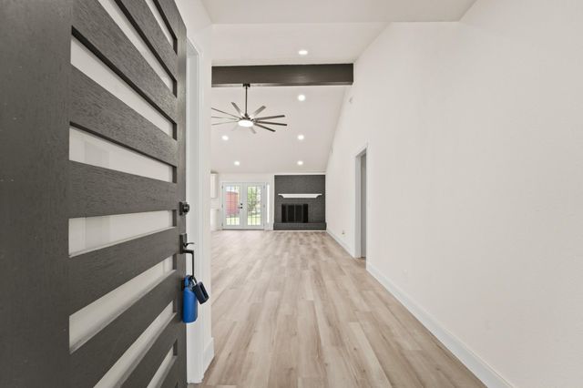 13102 Maxim Drive, Houston, TX 77065