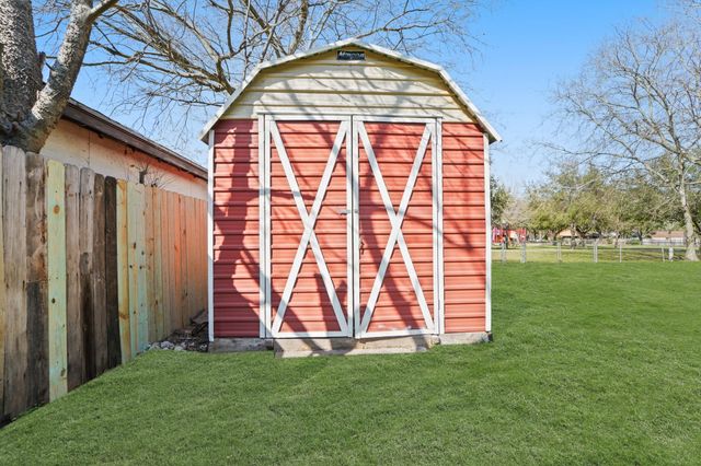 13102 Maxim Drive, Houston, TX 77065