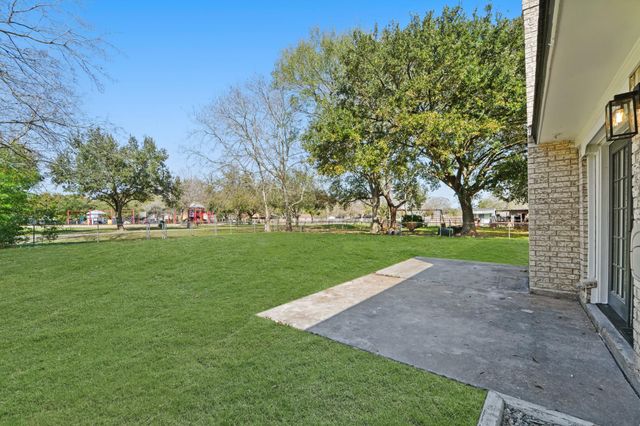 13102 Maxim Drive, Houston, TX 77065