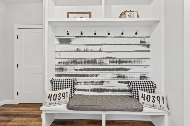 7210 Ecton Road, Winchester, KY 40391