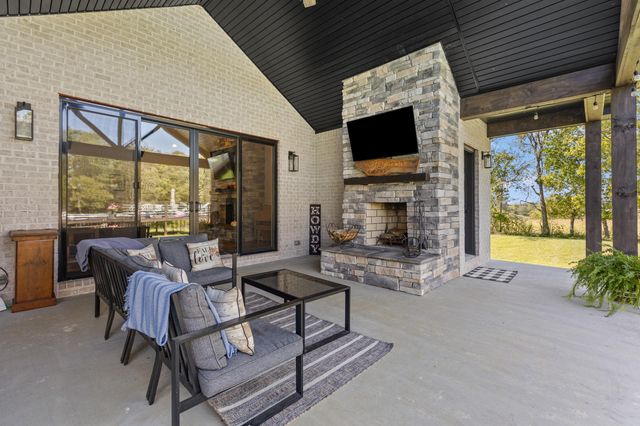 7210 Ecton Road, Winchester, KY 40391