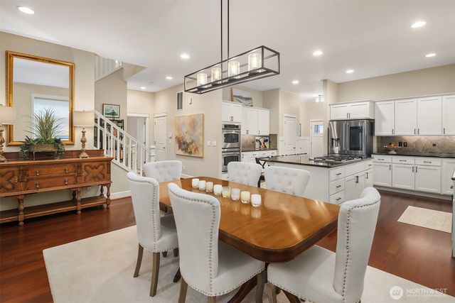 2695 20th Avenue NE, Issaquah, WA 98029