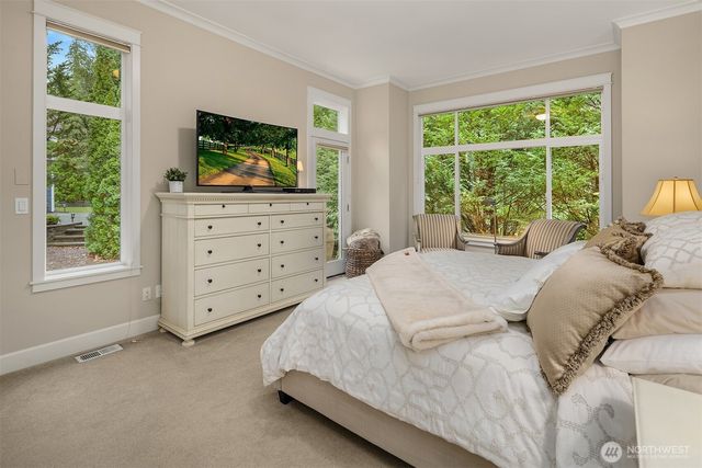 2695 20th Avenue NE, Issaquah, WA 98029