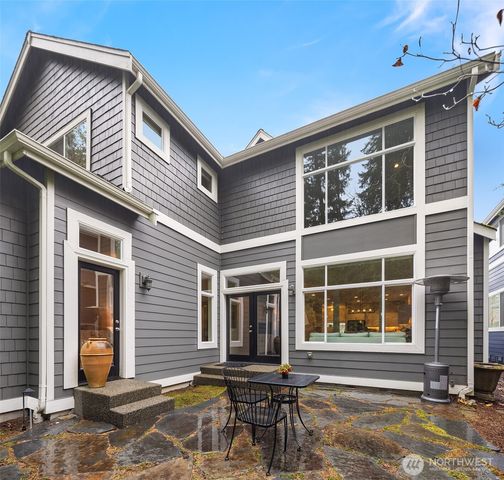 2695 20th Avenue NE, Issaquah, WA 98029