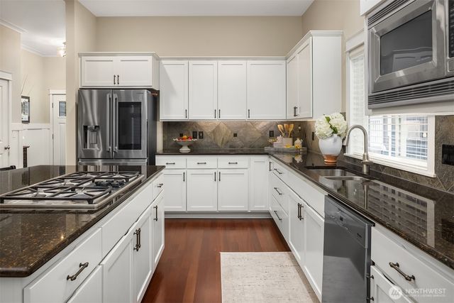 2695 20th Avenue NE, Issaquah, WA 98029