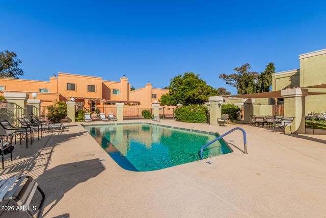 815 E GROVERS Avenue 25, Phoenix, AZ 85022