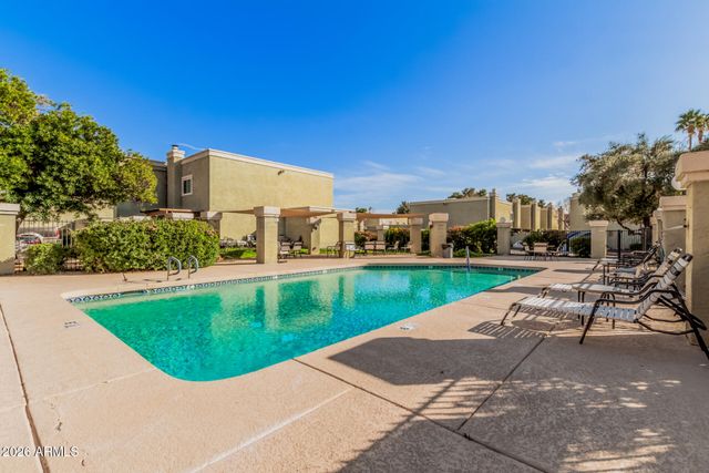 815 E GROVERS Avenue 25, Phoenix, AZ 85022