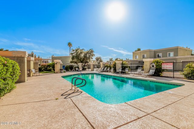 815 E GROVERS Avenue 25, Phoenix, AZ 85022