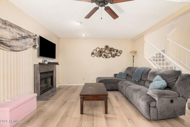 815 E GROVERS Avenue 25, Phoenix, AZ 85022