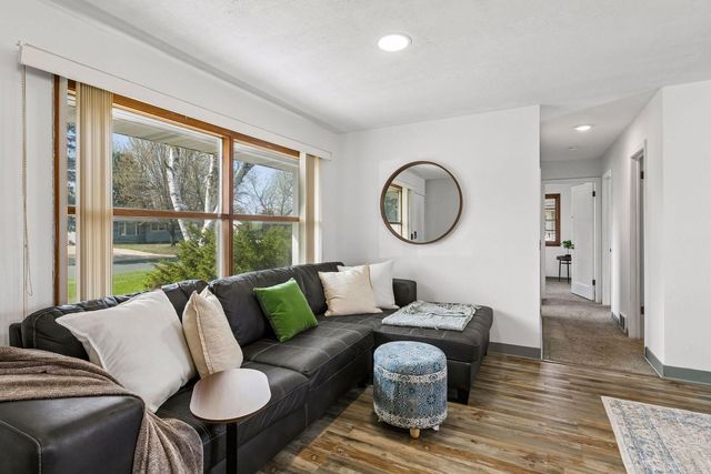 8427 Elliot Avenue S, Bloomington, MN 55420