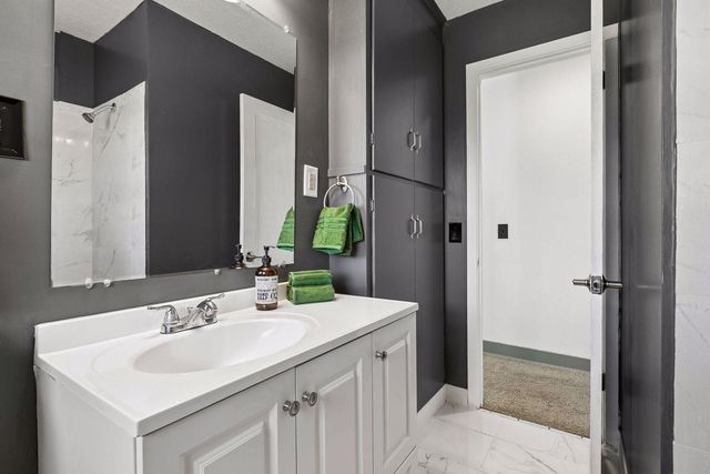 8427 Elliot Avenue S, Bloomington, MN 55420