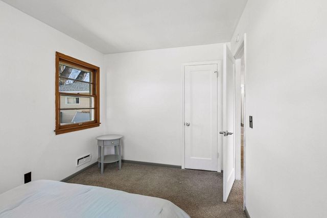 8427 Elliot Avenue S, Bloomington, MN 55420