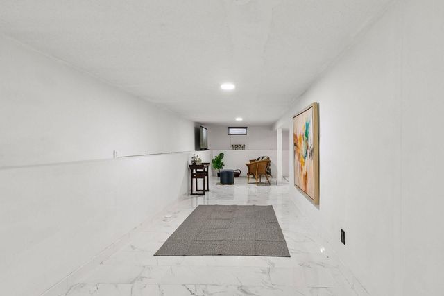 8427 Elliot Avenue S, Bloomington, MN 55420