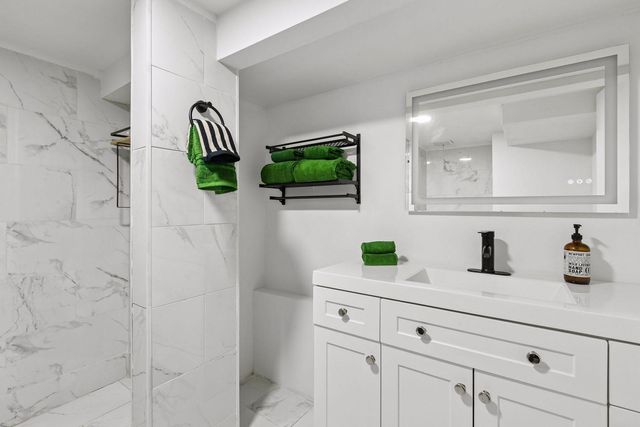 8427 Elliot Avenue S, Bloomington, MN 55420