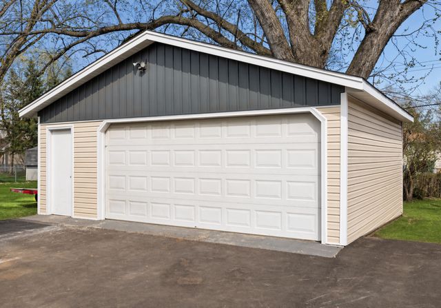 8427 Elliot Avenue S, Bloomington, MN 55420