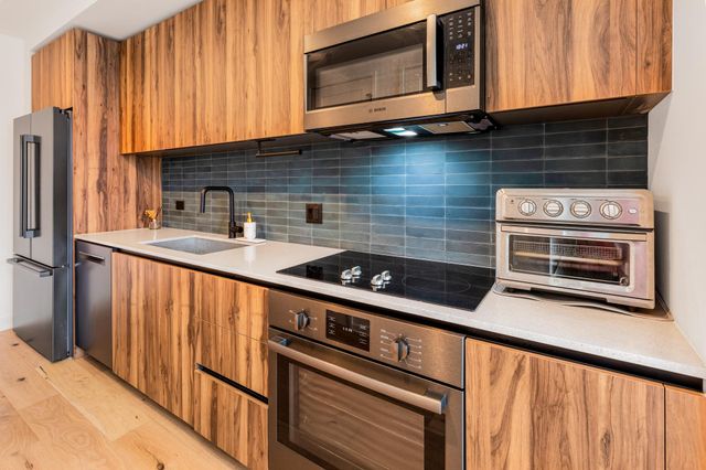 84 N East Ave 3708, Austin, TX 78701