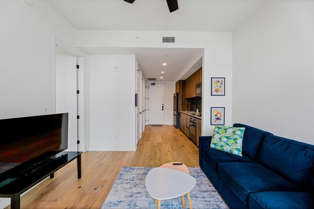 84 N East Ave 3708, Austin, TX 78701