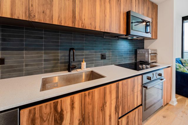 84 N East Ave 3708, Austin, TX 78701