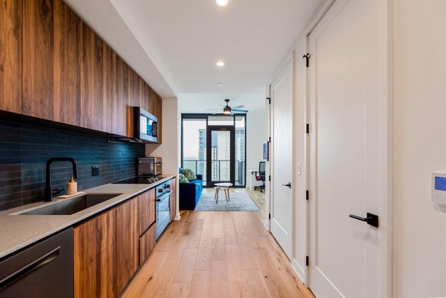 84 N East Ave 3708, Austin, TX 78701