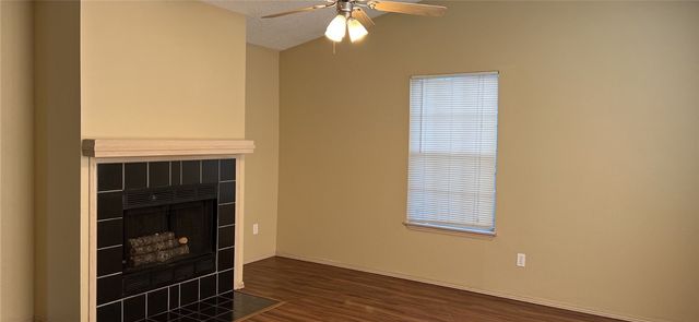 1663 Saddlehorn Avenue, Fayetteville, AR 72703