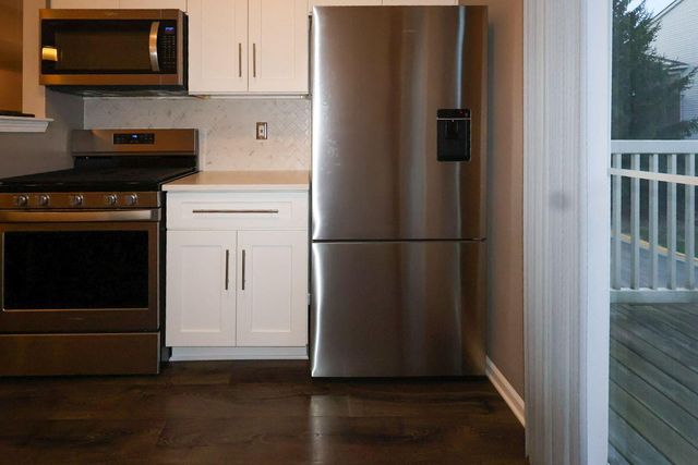 39194 Brookfield Drive, Westland, MI 48185