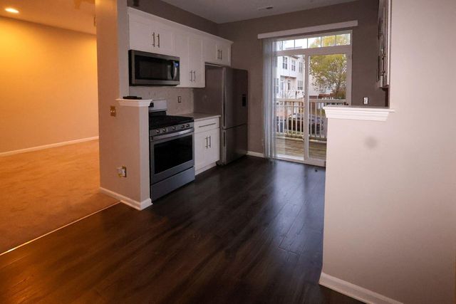 39194 Brookfield Drive, Westland, MI 48185