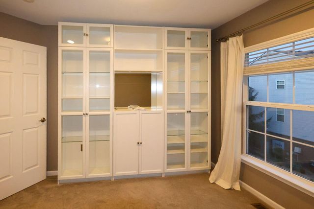 39194 Brookfield Drive, Westland, MI 48185