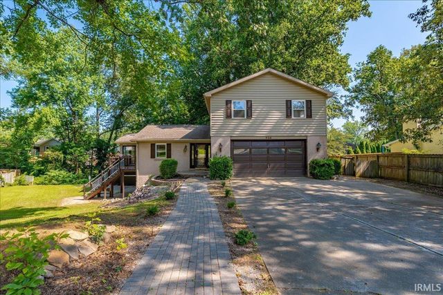 624 Forest Park Drive, Newburgh, IN 47630