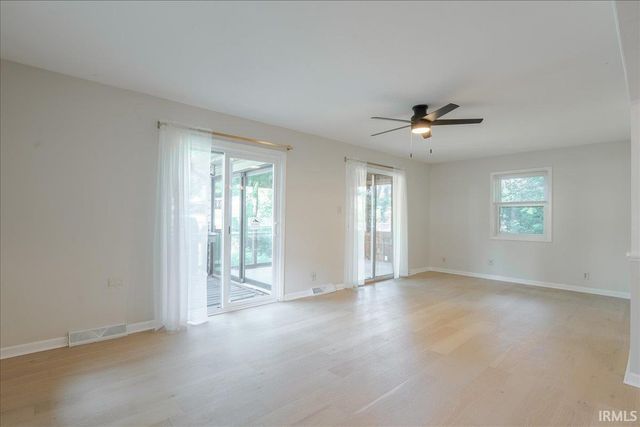 624 Forest Park Drive, Newburgh, IN 47630