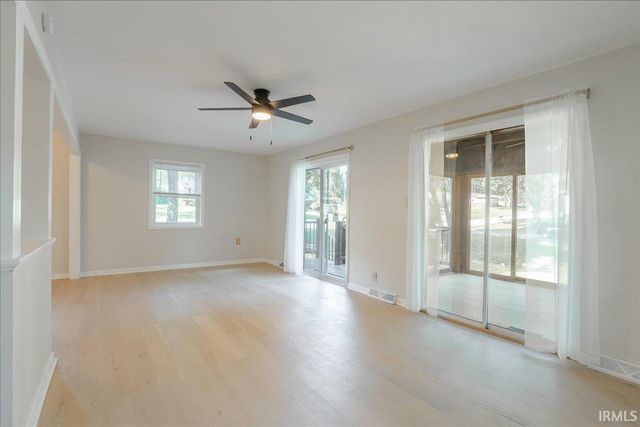 624 Forest Park Drive, Newburgh, IN 47630