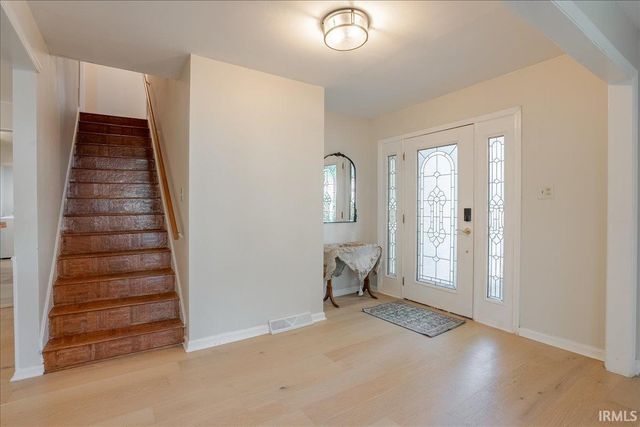 624 Forest Park Drive, Newburgh, IN 47630