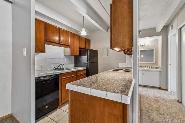 4801 E 9th Avenue 204S, Denver, CO 80220