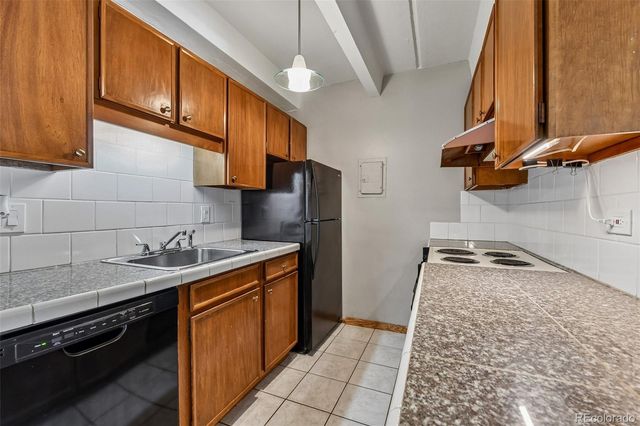 4801 E 9th Avenue 204S, Denver, CO 80220