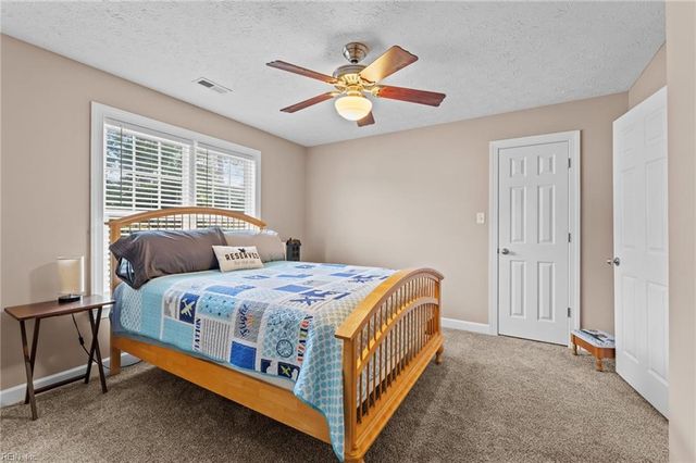 104 Potapsco TURN, Yorktown, VA 23693