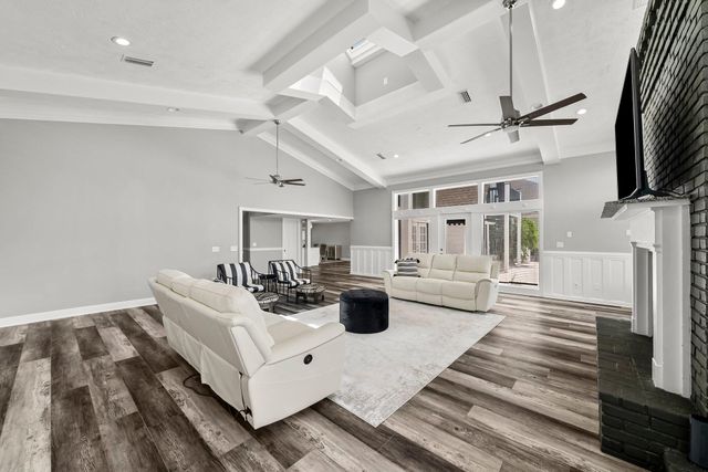 405 Wahoo Road, Panama City Beach, FL 32408