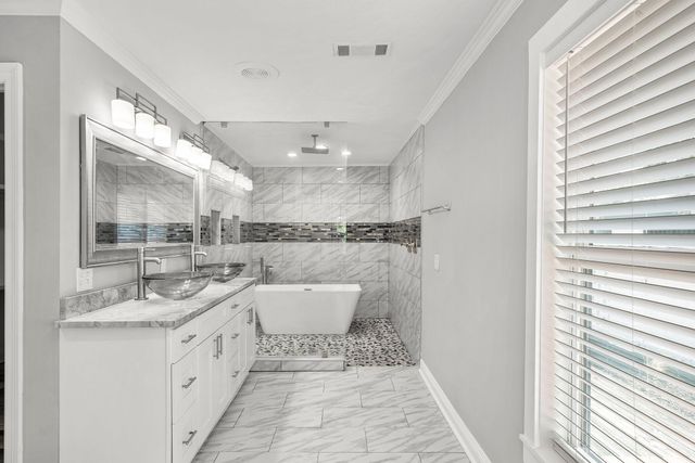 405 Wahoo Road, Panama City Beach, FL 32408