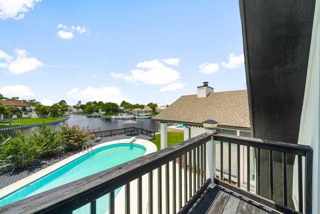 405 Wahoo Road, Panama City Beach, FL 32408