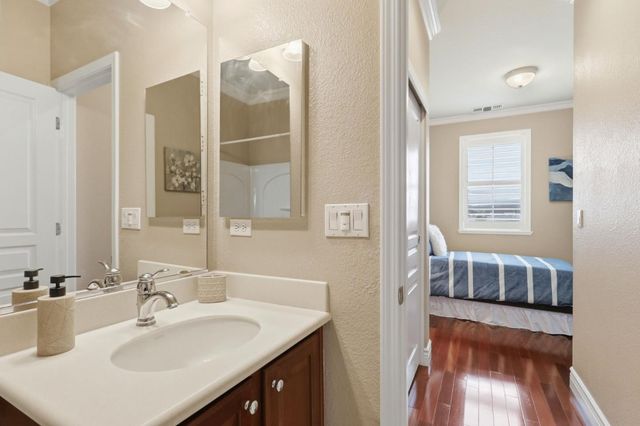 1121 Sierra Madres Terrace, San Jose, CA 95126