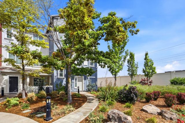 1121 Sierra Madres Terrace, San Jose, CA 95126