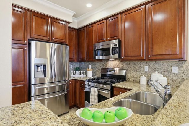 1121 Sierra Madres Terrace, San Jose, CA 95126