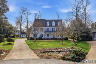 403 Hogans Ct, Chester, VA 23836