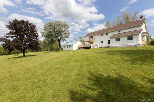 4 Low Road, Wallkill, NY 12589