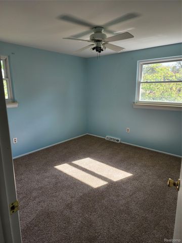 14197 Woodside Street, Livonia, MI 48154