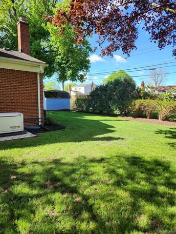 14197 Woodside Street, Livonia, MI 48154
