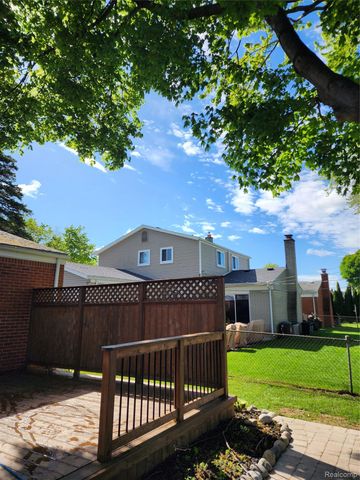 14197 Woodside Street, Livonia, MI 48154