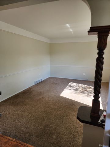 14197 Woodside Street, Livonia, MI 48154