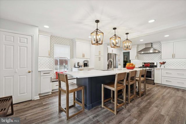 114 EARLINGTON RD, Havertown, PA 19083