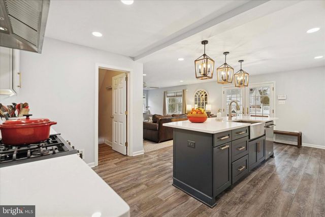 114 EARLINGTON RD, Havertown, PA 19083