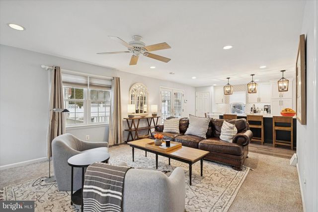 114 EARLINGTON RD, Havertown, PA 19083